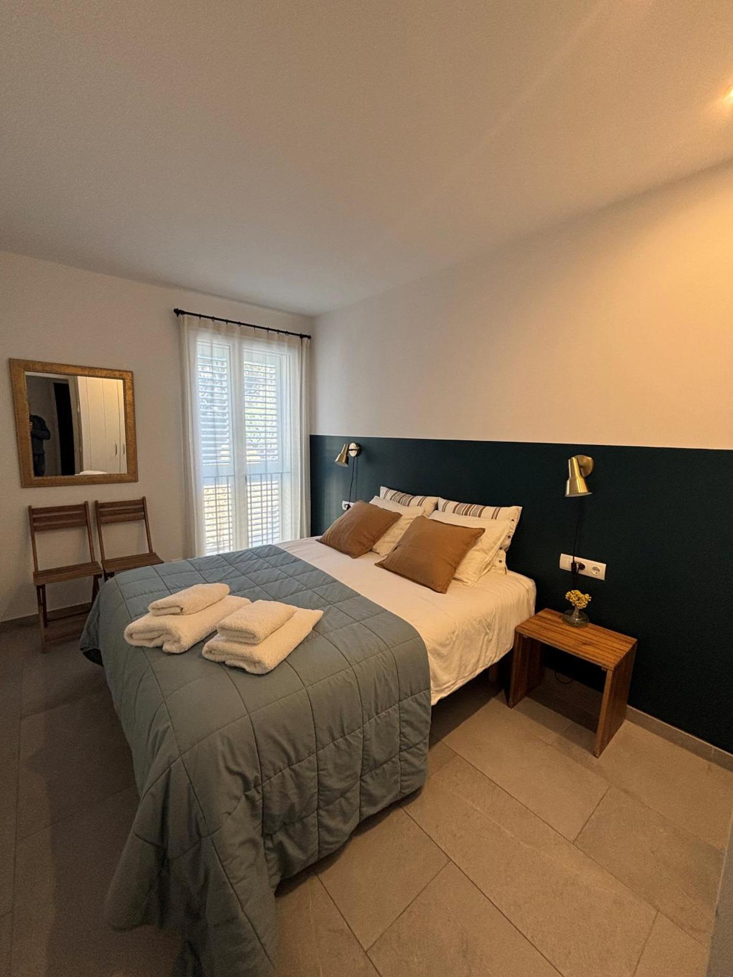 Apartamento nuevo en el centro con garaje Cadaqués Exterior foto